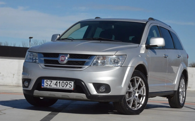 Fiat Freemont cena 49900 przebieg: 125000, rok produkcji 2013 z Zabrze małe 466